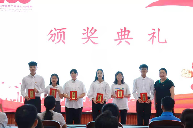 微信图片_20210514220154_副本.jpg