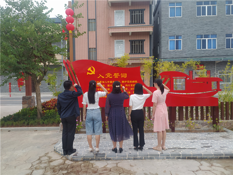 微信图片_20211221150601_副本.jpg
