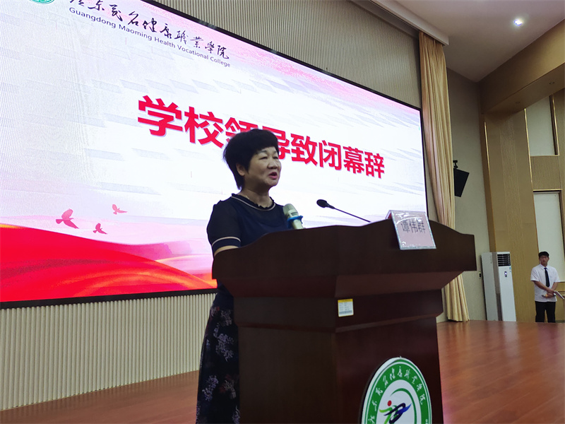 5.（图为学院党委委员、宣传部部长谭伟群致辞）.jpg