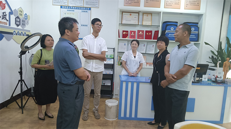 谢书记一行走访考察企业.jpg