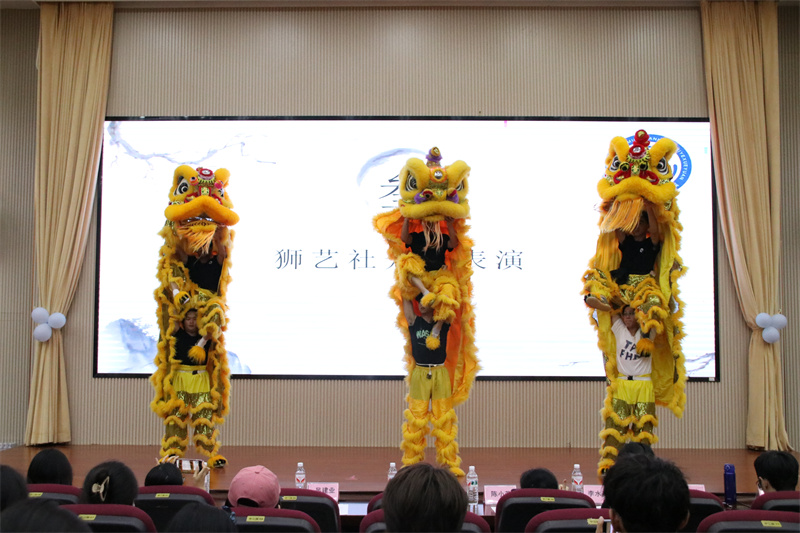 1715938347621495.jpg 狮艺社表演开场.jpg