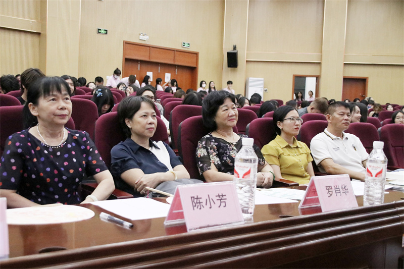 1715938326632750.jpg 出席活动领导1.jpg