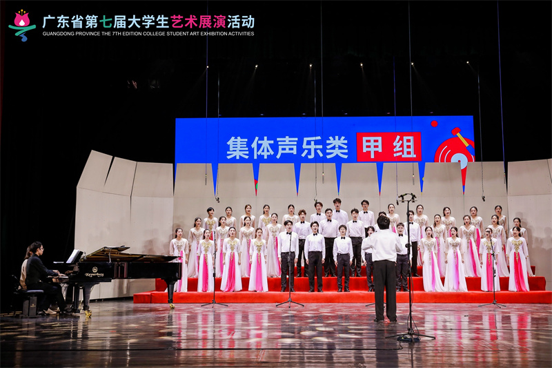 1704330374882404.jpg 比赛现场.jpg